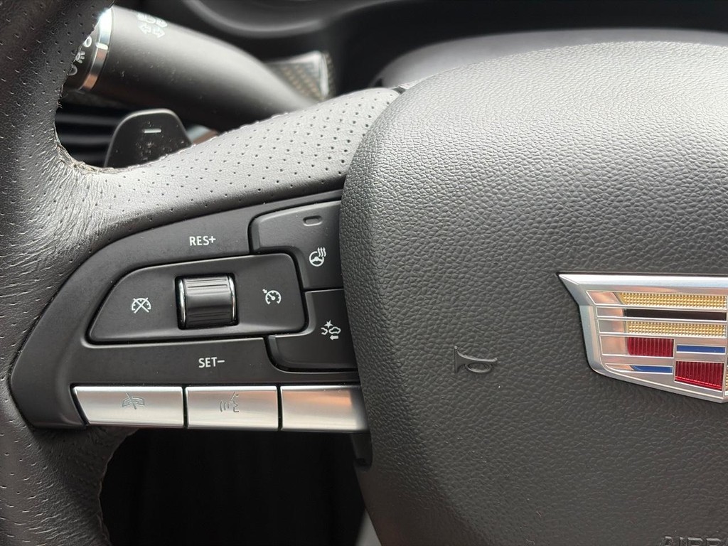 Cadillac XT4 Vehicle Full-screen Gallery Image 25
