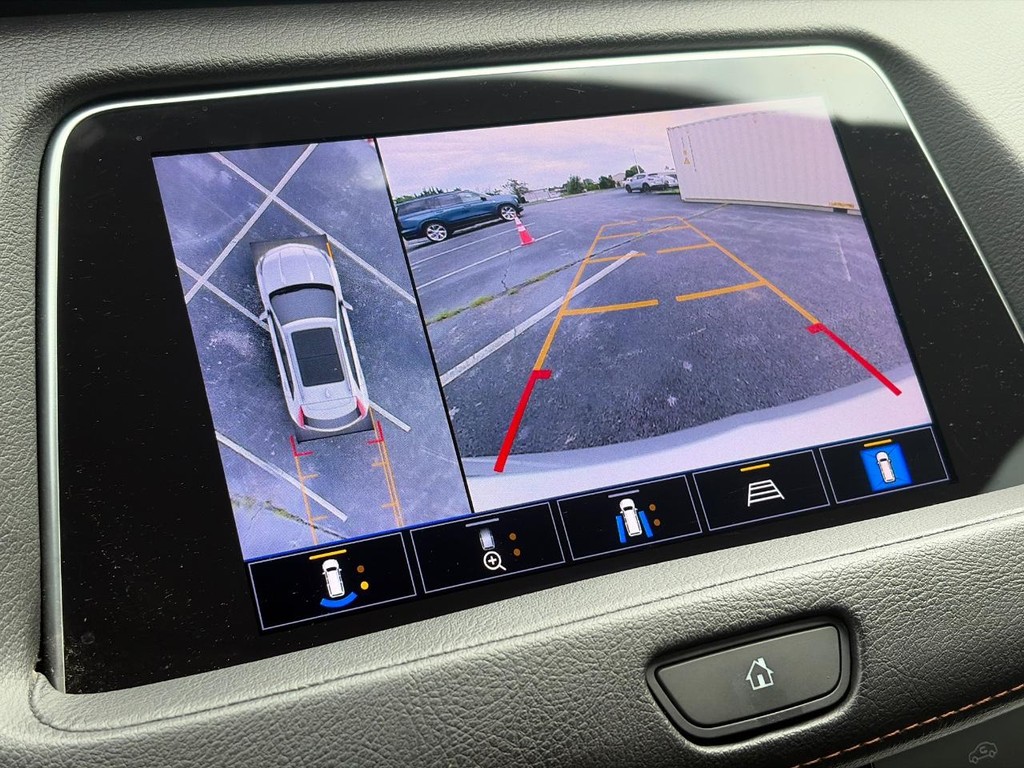 Cadillac XT4 Vehicle Full-screen Gallery Image 29