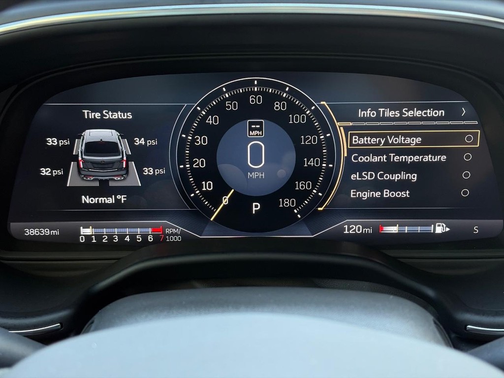 Cadillac CT5-V Vehicle Full-screen Gallery Image 24