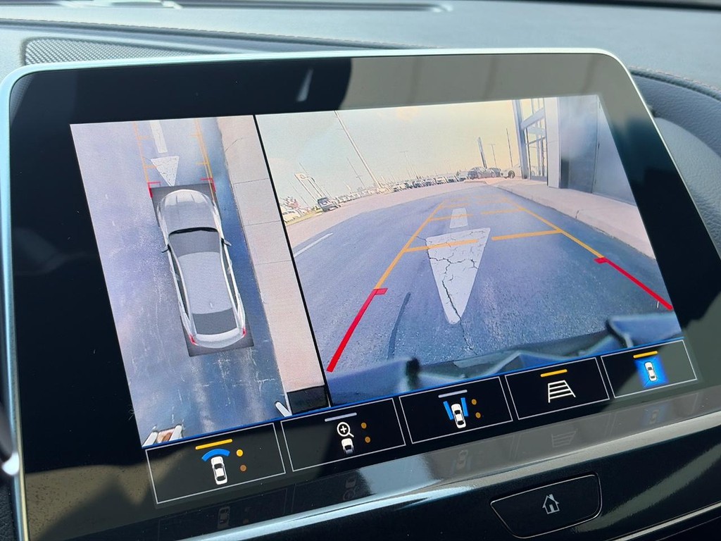 Cadillac CT5-V Vehicle Full-screen Gallery Image 27