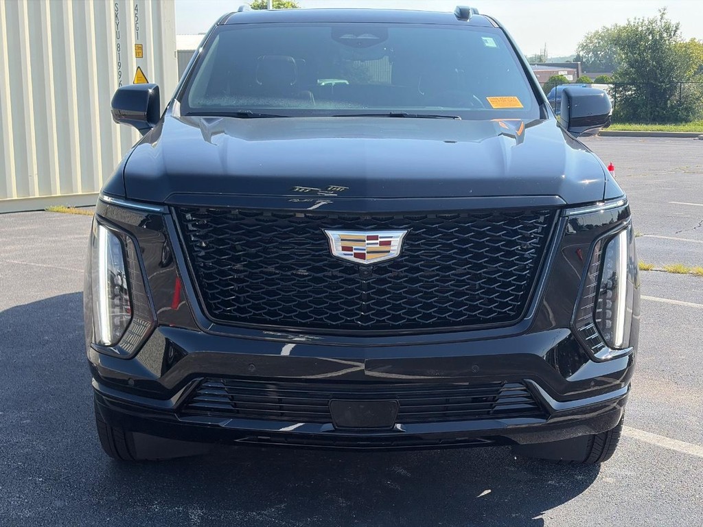 Cadillac Escalade Vehicle Full-screen Gallery Image 02