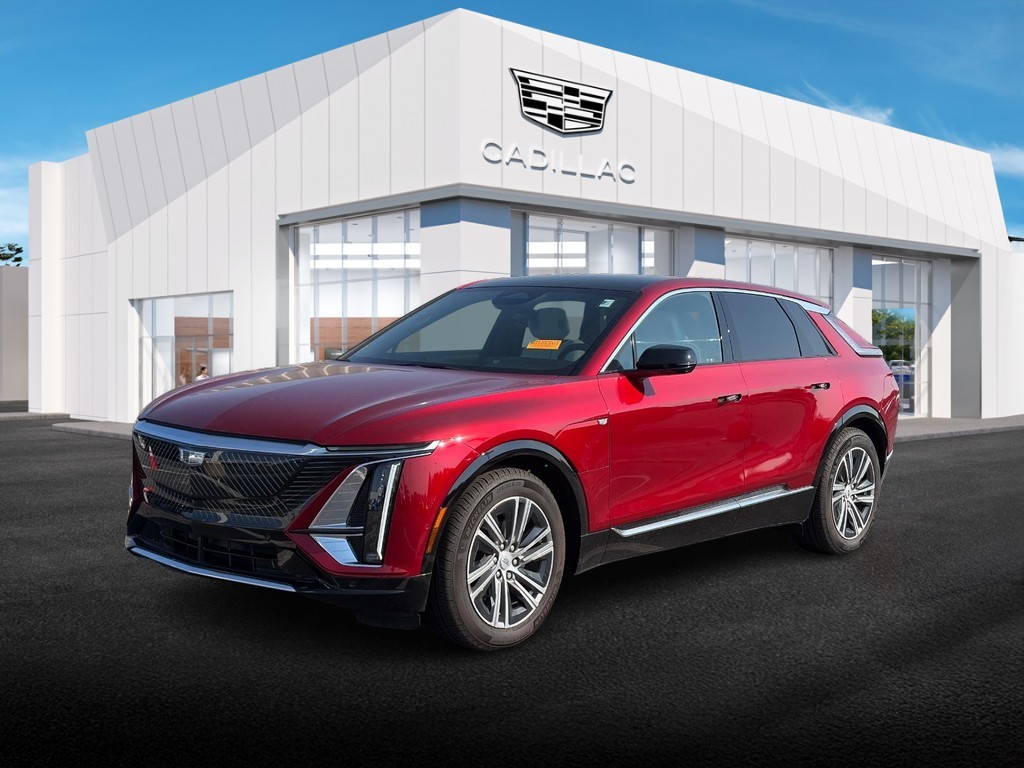 Cadillac LYRIQ Vehicle Full-screen Gallery Image 01