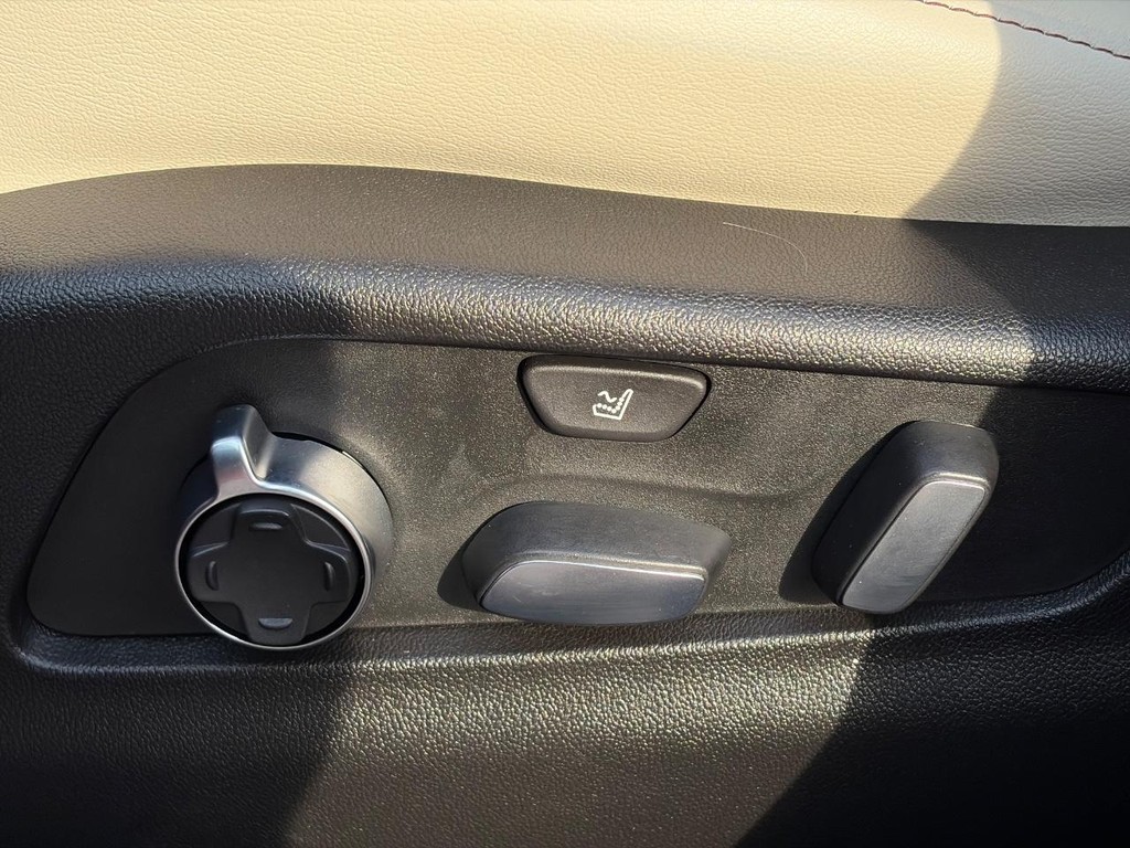 Cadillac XT4 Vehicle Full-screen Gallery Image 20