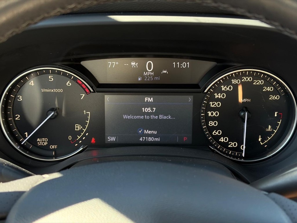 Cadillac CT4 Vehicle Full-screen Gallery Image 06