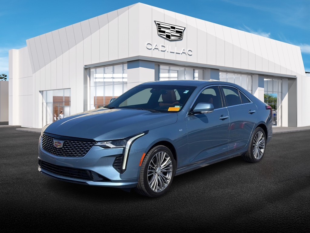 Cadillac CT4 Vehicle Full-screen Gallery Image 01