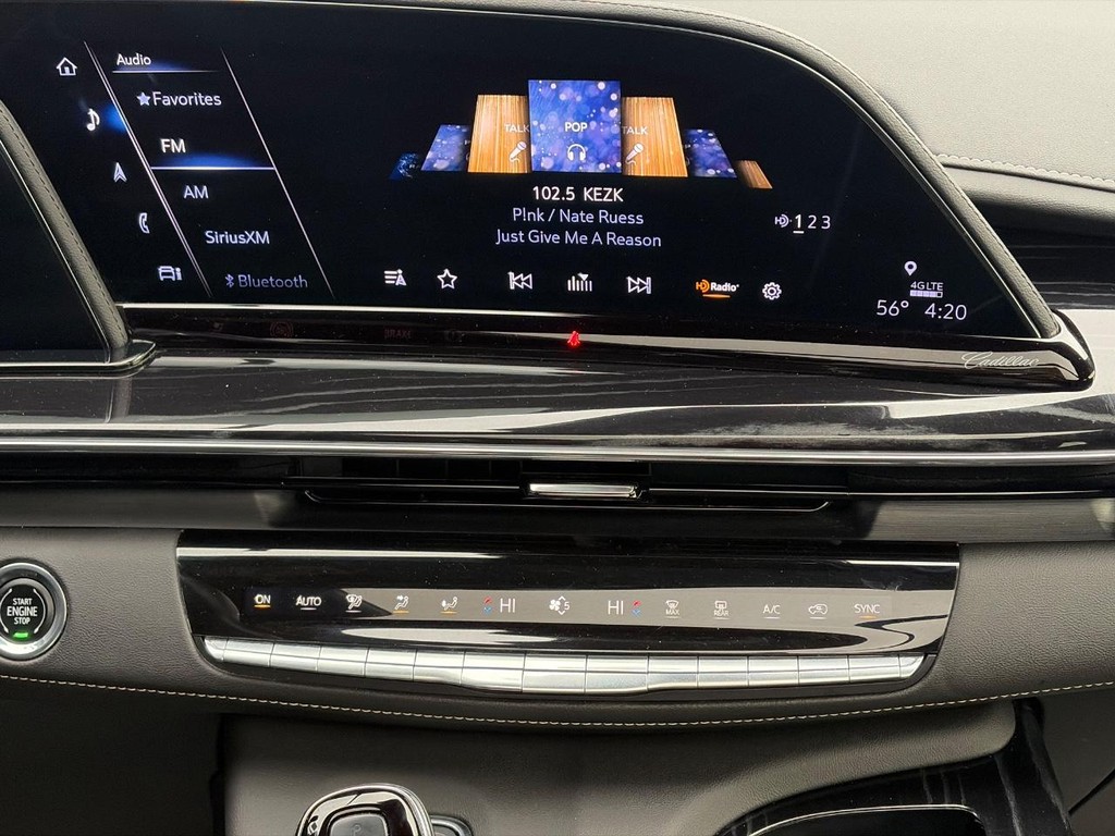 Cadillac Escalade ESV Vehicle Full-screen Gallery Image 17
