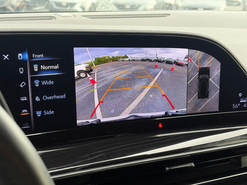 Cadillac Escalade ESV Vehicle Full-screen Gallery Image 31