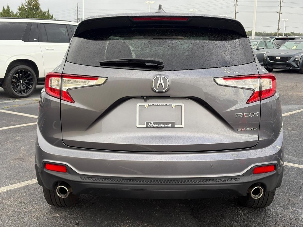 Acura RDX Vehicle Full-screen Gallery Image 04