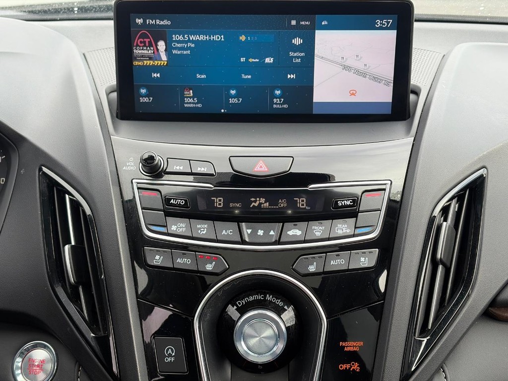 Acura RDX Vehicle Full-screen Gallery Image 16