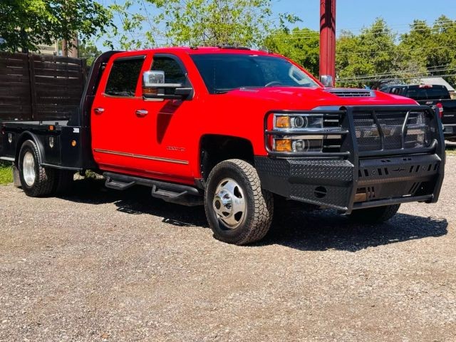 Chevrolet Silverado 3500HD Vehicle Full-screen Gallery Image 04