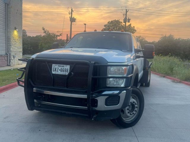 Ford Super Duty F-550 DRW Vehicle Full-screen Gallery Image 02