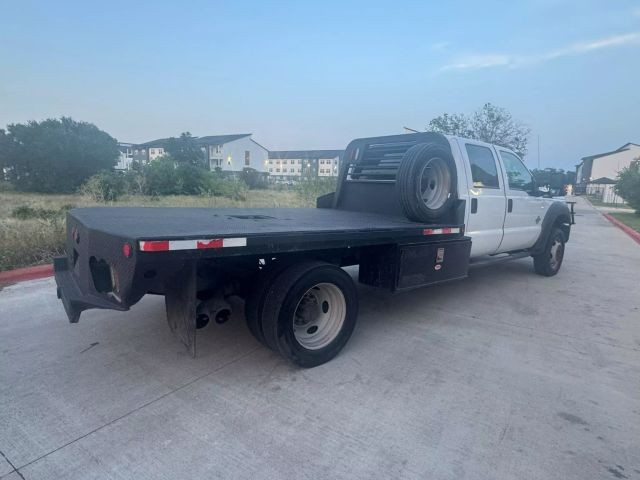 Ford Super Duty F-550 DRW Vehicle Full-screen Gallery Image 07