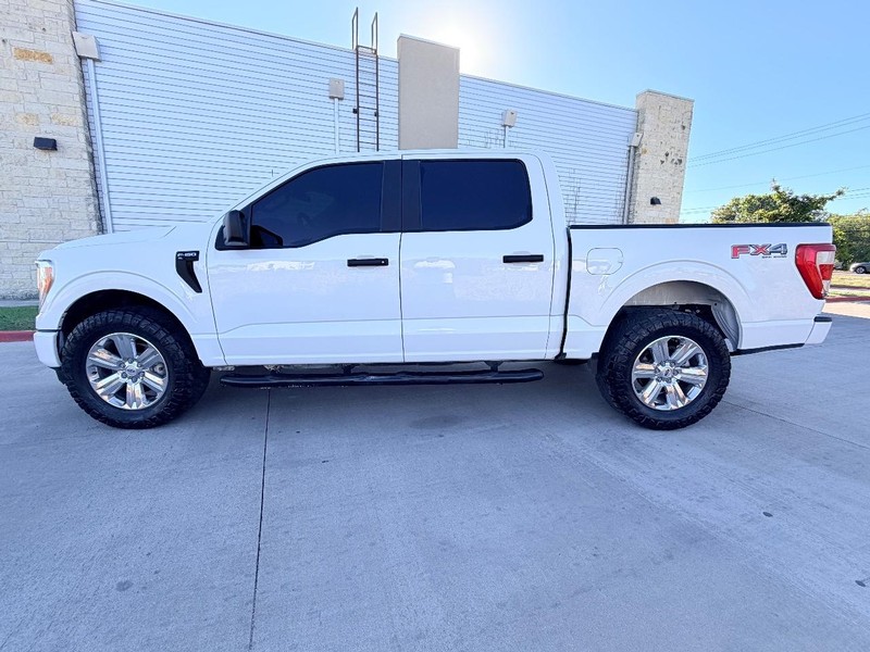 Ford F-150 Vehicle Full-screen Gallery Image 03