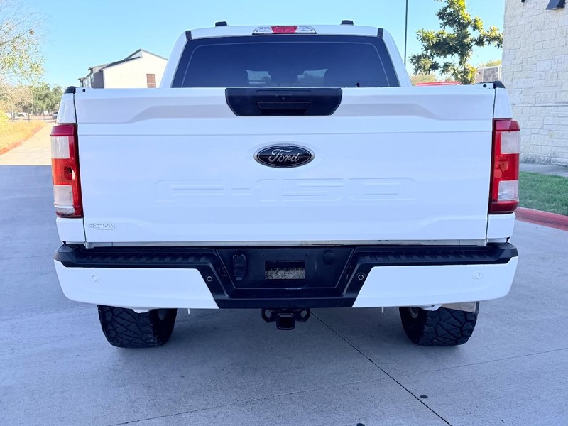 Ford F-150 Vehicle Full-screen Gallery Image 05