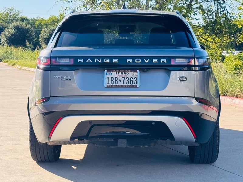 Land Rover Range Rove Vehicle Full-screen Gallery Image 05