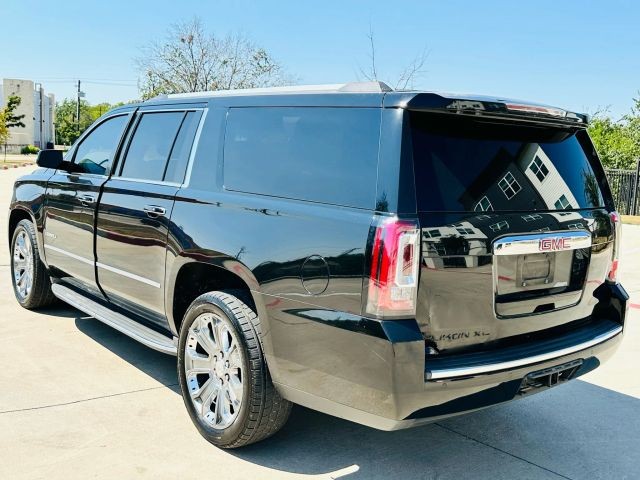 GMC Yukon XL Vehicle Full-screen Gallery Image 04