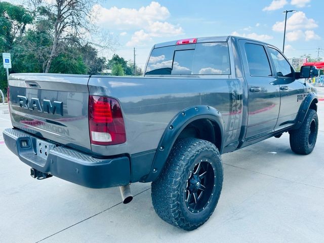 Ram 2500 Vehicle Full-screen Gallery Image 06