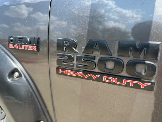 Ram 2500 Vehicle Full-screen Gallery Image 22