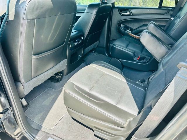 Chevrolet Tahoe Vehicle Full-screen Gallery Image 18