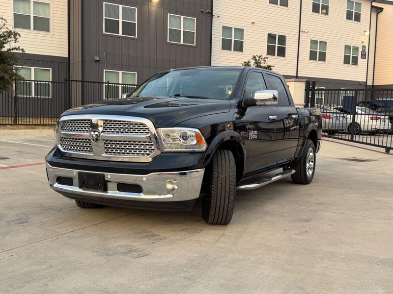 Ram 1500 Vehicle Full-screen Gallery Image 02