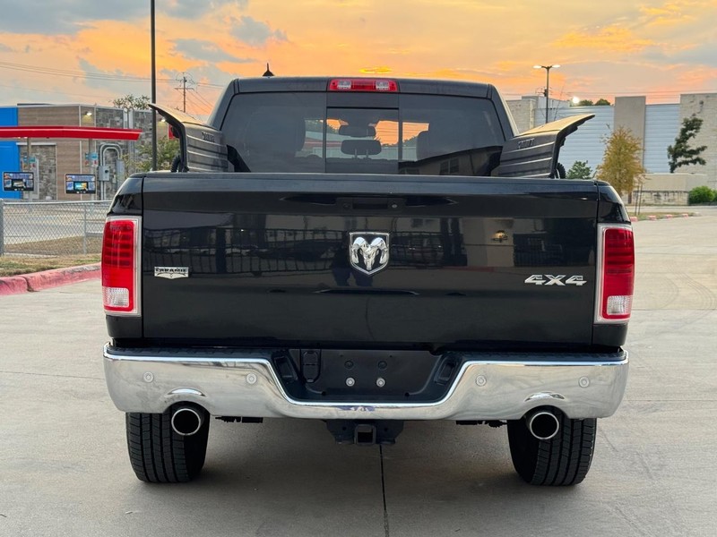 Ram 1500 Vehicle Full-screen Gallery Image 10