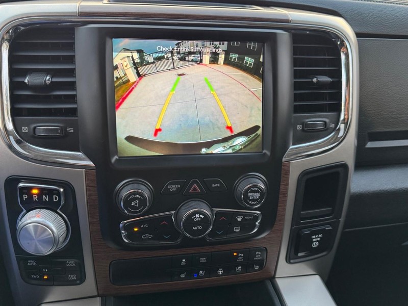 Ram 1500 Vehicle Full-screen Gallery Image 19