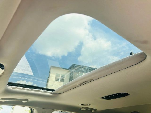 Hyundai Palisade Vehicle Full-screen Gallery Image 14