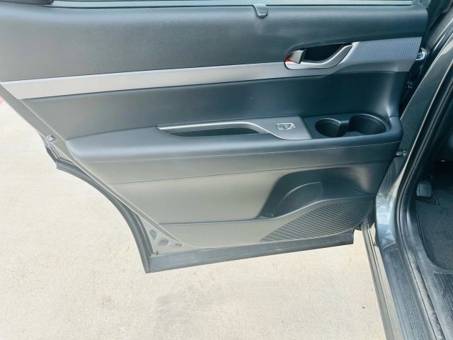 Hyundai Palisade Vehicle Full-screen Gallery Image 17