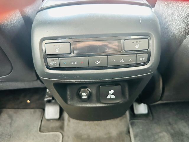 Hyundai Palisade Vehicle Full-screen Gallery Image 20