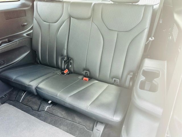 Hyundai Palisade Vehicle Full-screen Gallery Image 22