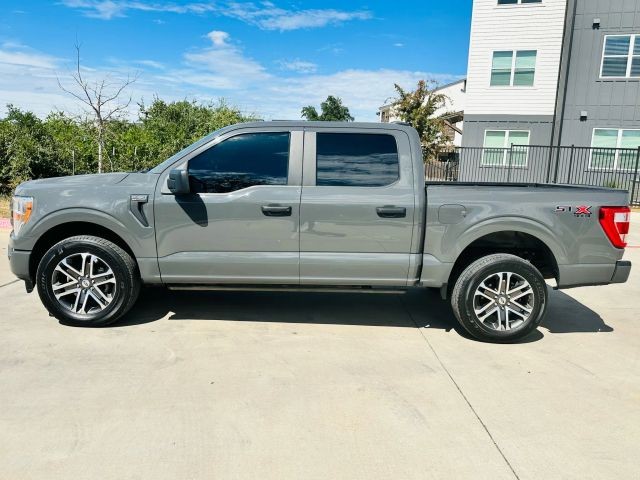 Ford F-150 Vehicle Full-screen Gallery Image 03