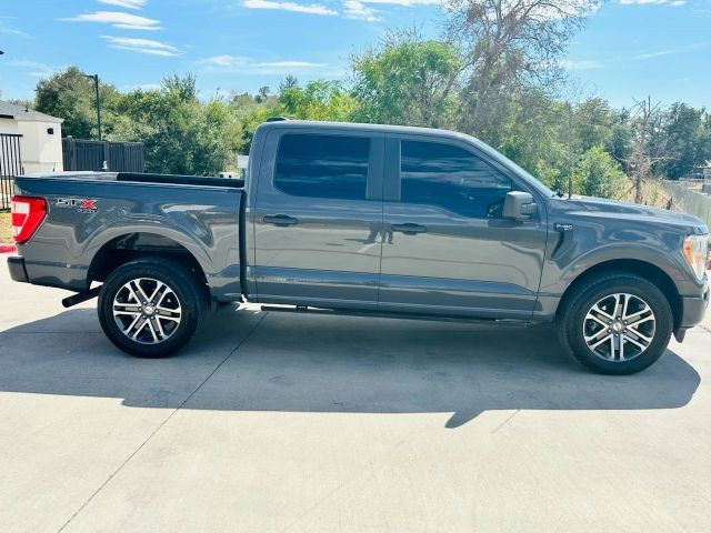 Ford F-150 Vehicle Full-screen Gallery Image 07