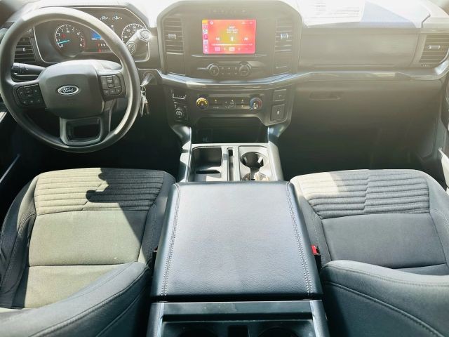 Ford F-150 Vehicle Full-screen Gallery Image 19