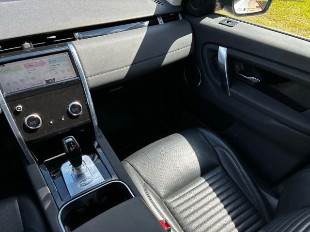 Land Rover Discovery Sport Vehicle Full-screen Gallery Image 08