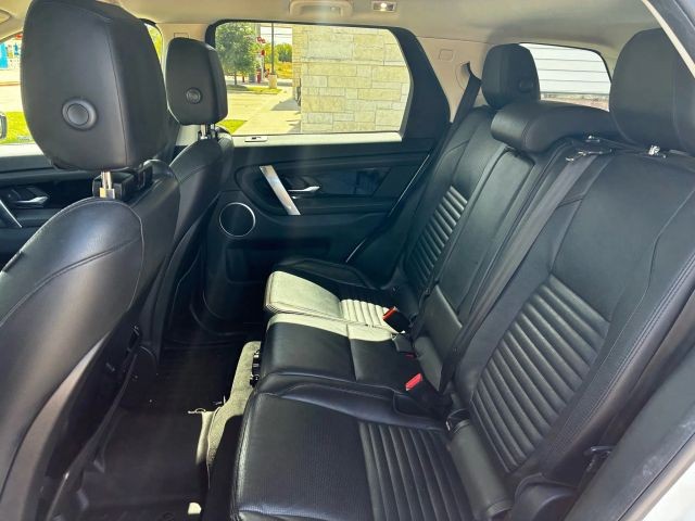 Land Rover Discovery Sport Vehicle Full-screen Gallery Image 09