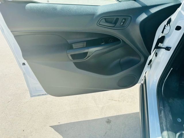 Ford Transit Connect Van Vehicle Full-screen Gallery Image 10