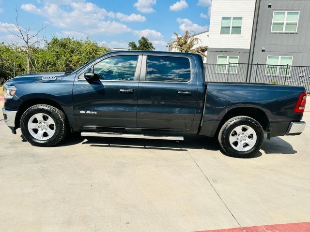 Ram 1500 Vehicle Full-screen Gallery Image 03