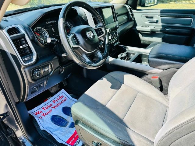 Ram 1500 Vehicle Full-screen Gallery Image 11