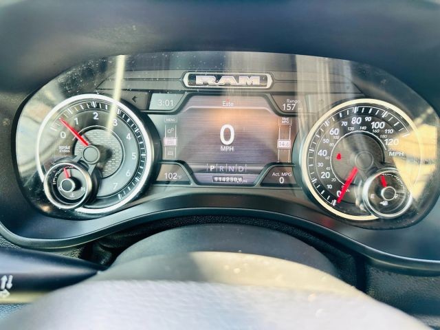 Ram 1500 Vehicle Full-screen Gallery Image 13