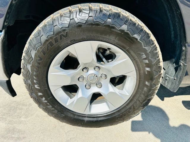 Ram 1500 Vehicle Full-screen Gallery Image 21