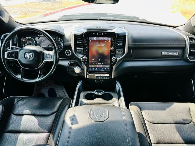 Ram 1500 Crew Vehicle Full-screen Gallery Image 19