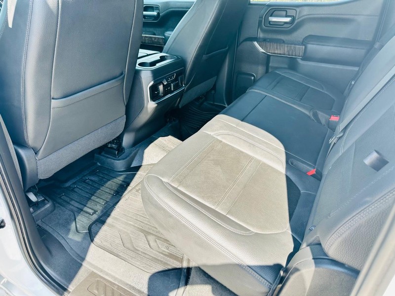 GMC Sierra 1500 Vehicle Full-screen Gallery Image 18