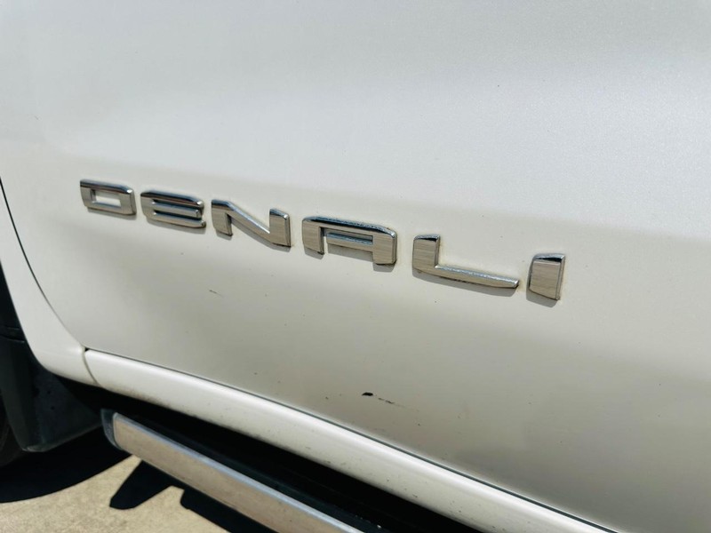 GMC Sierra 1500 Vehicle Full-screen Gallery Image 23