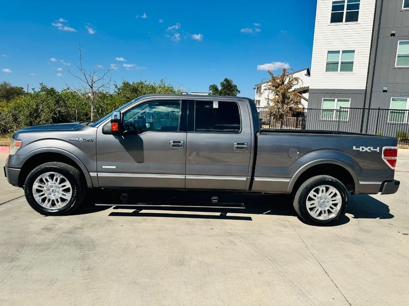 Ford F-150 Vehicle Full-screen Gallery Image 03
