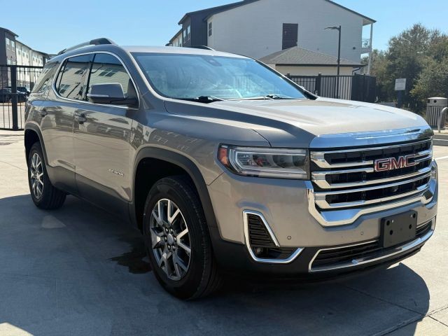 GMC Acadia Vehicle Full-screen Gallery Image 08