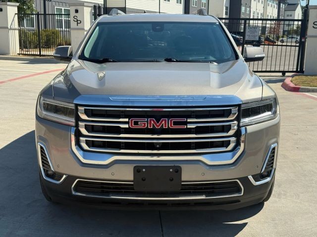 GMC Acadia Vehicle Full-screen Gallery Image 09