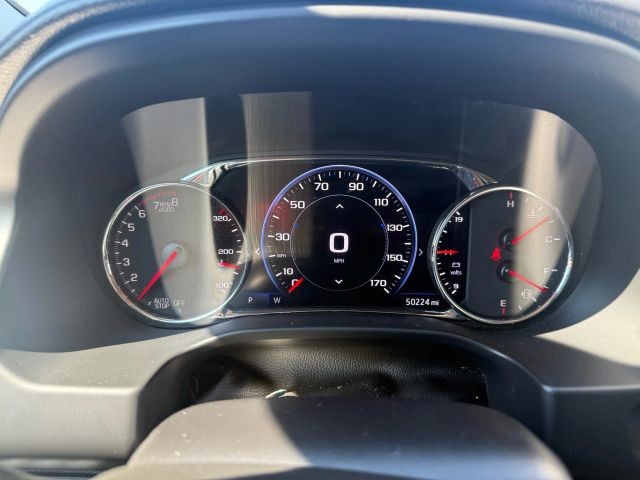 GMC Acadia Vehicle Full-screen Gallery Image 13