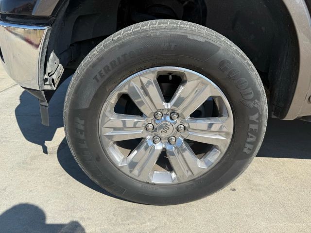 Ford F-150 Vehicle Full-screen Gallery Image 22