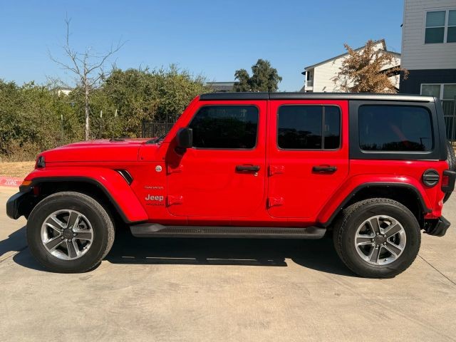 Jeep Wrangler Vehicle Full-screen Gallery Image 03