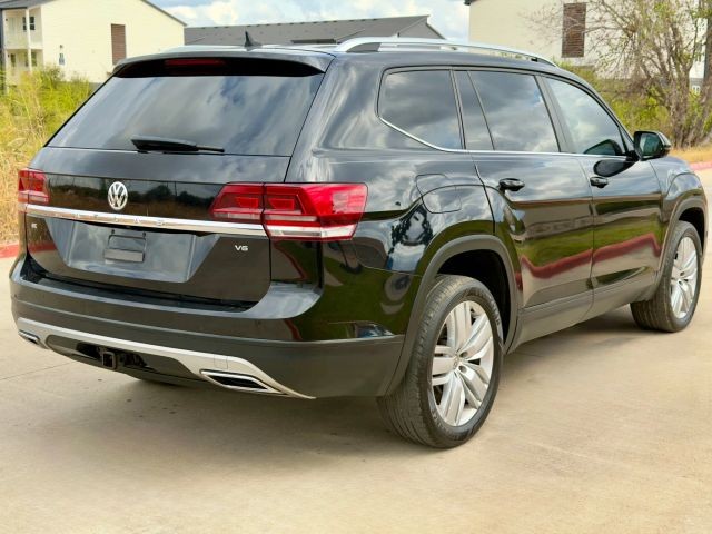 Volkswagen Atlas Vehicle Full-screen Gallery Image 05